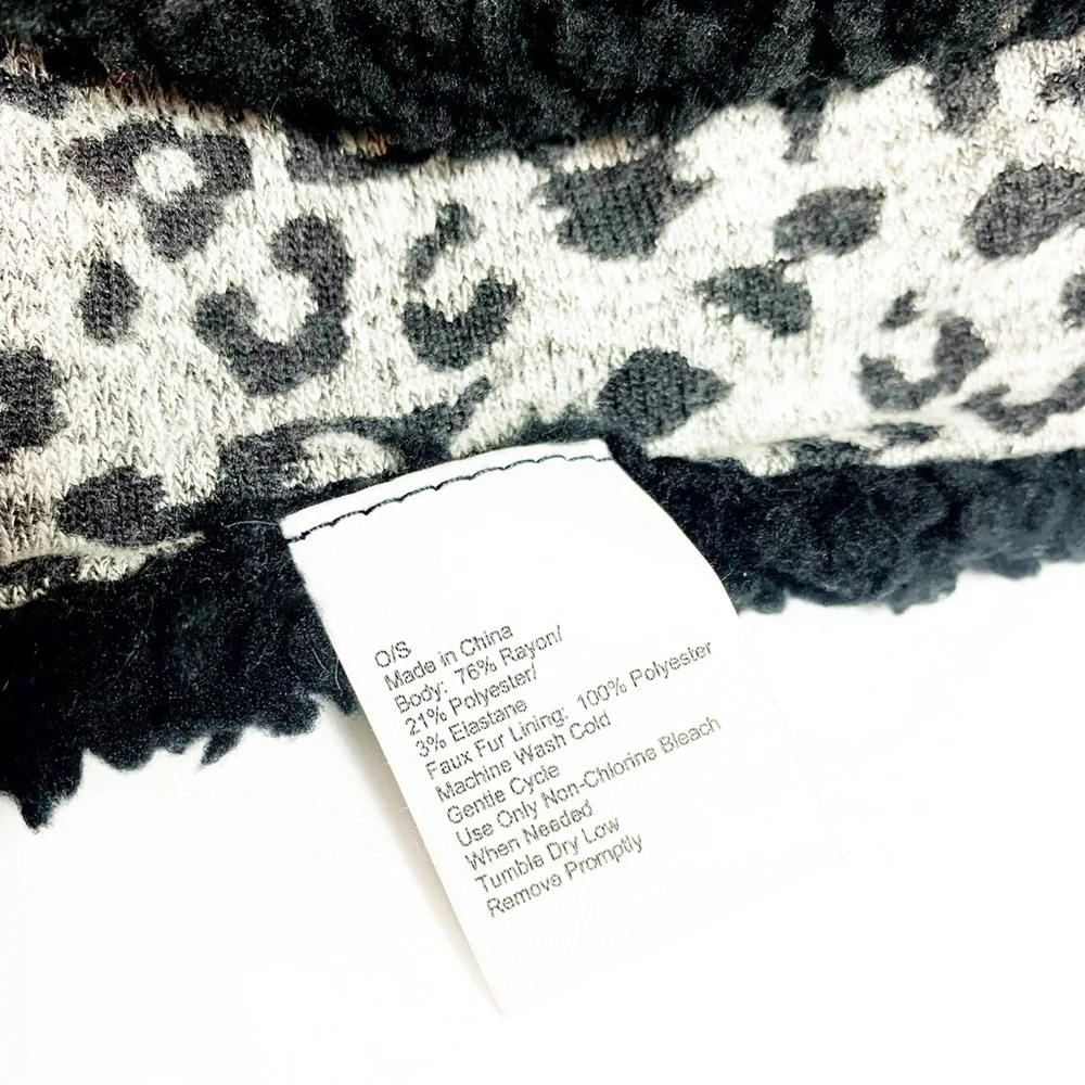 NWT Cuddl Duds 2-Pc Leopard Touchscreen Glove & Headband Set • Cozy Gift